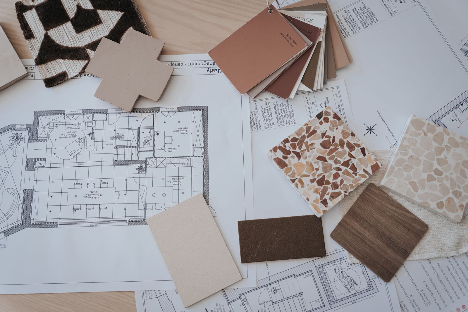 Plans et matériaux — conception par Studio Ladoit