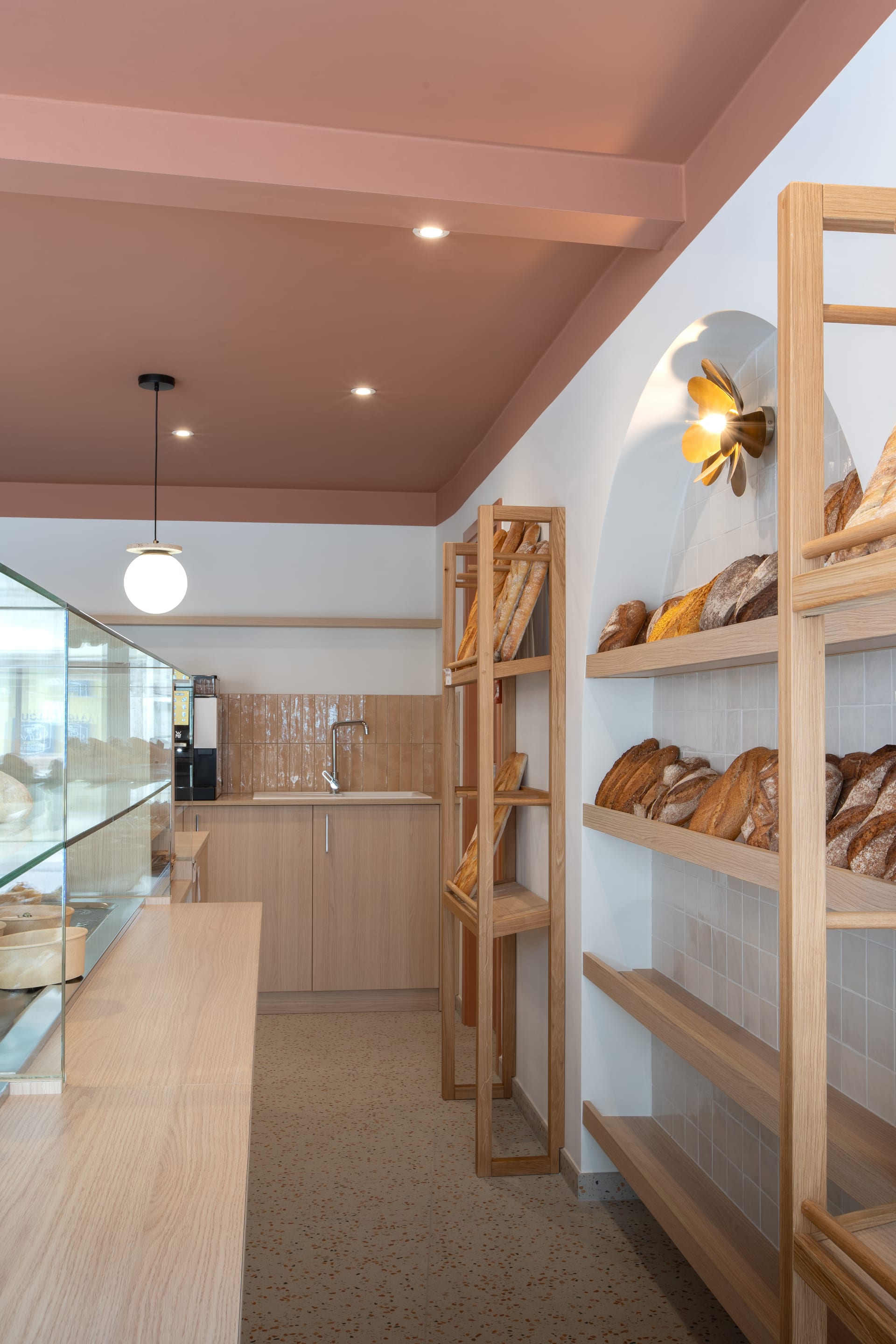 Design intérieur boulangerie — harmonie des couleurs et des textures